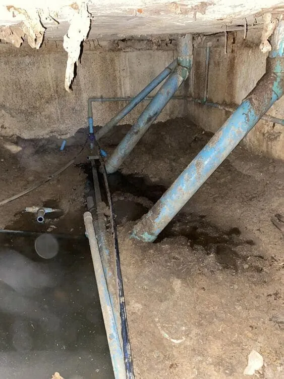 เดินระบบท่อน้ำดีใต้ถุนอาคาร โรงงานที่อยุธยา