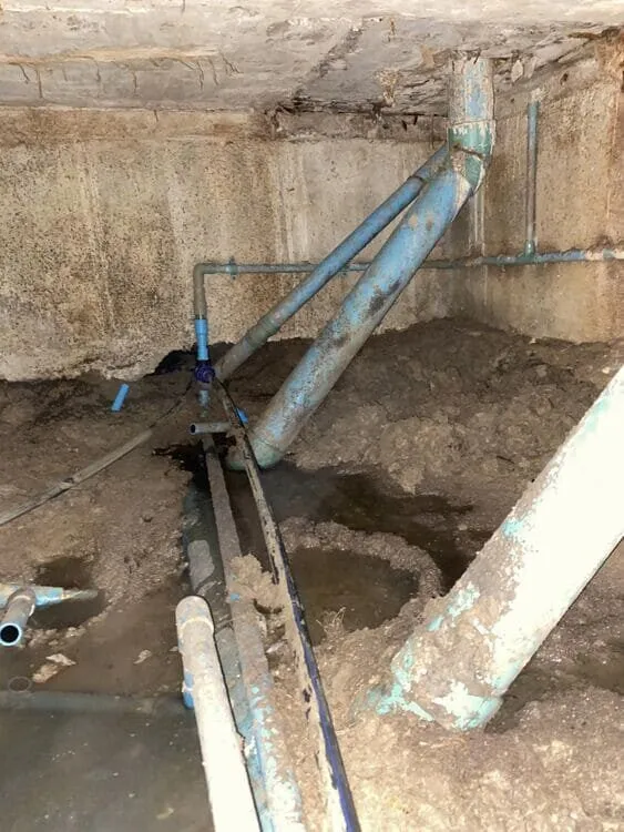 เดินระบบท่อน้ำดีใต้ถุนอาคาร โรงงานที่อยุธยา